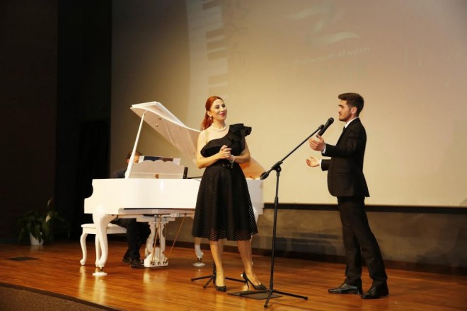 Xalq Artisti Fidan Hacıyeva tələbələri ilə eyni səhnəni bölüşüb – fotolar