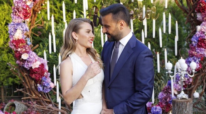 &nbsp;Alişanın “Hamının baxacağı qadınla evlənmək istəməzdim” sözlərinə nişanlısından cavab