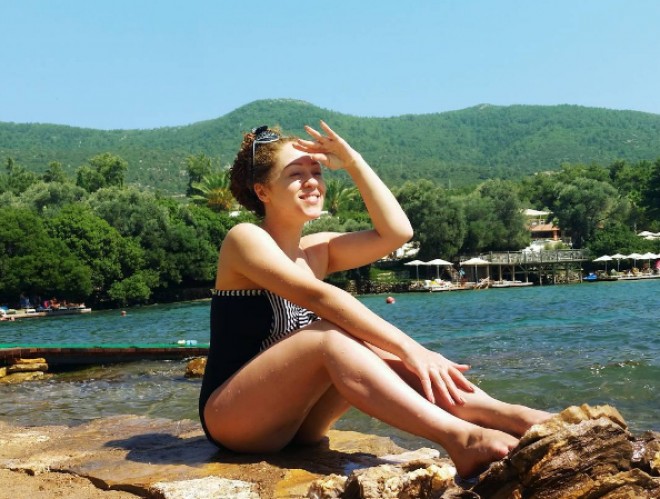 Məryəmin bikinidə fotoları&nbsp;