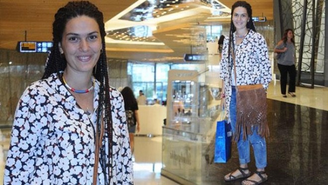 Bergüzarın fərqli saç stili