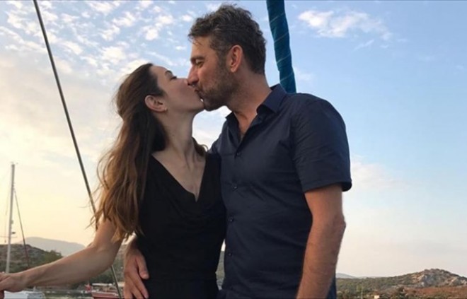 Aktrisa-müğənni qızını gəmidə ərə verdi