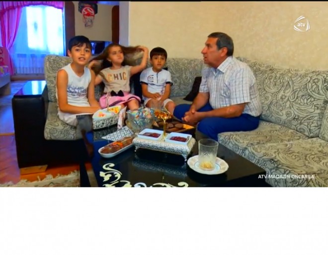 Xalq artisti efirdə nəvələrini göstərdi