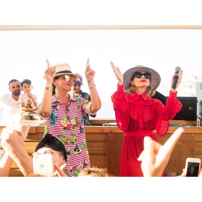 Gülşən oxudu, Hadisə oynadı