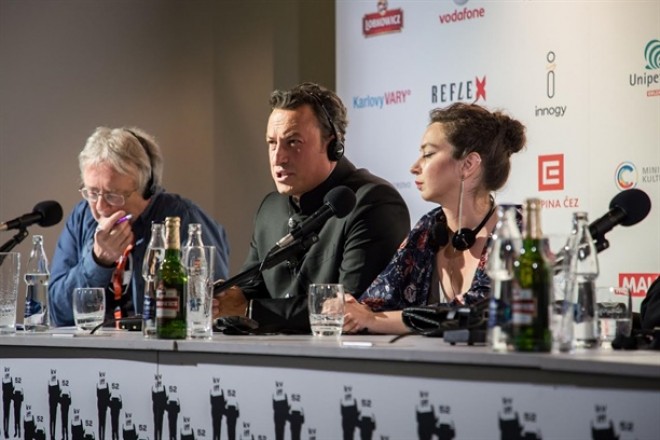 Tuba rol aldığı filmin qala gecəsinə getmədi