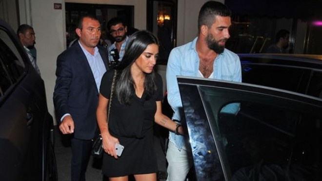 Ardayla Aslı mübahisə etdi