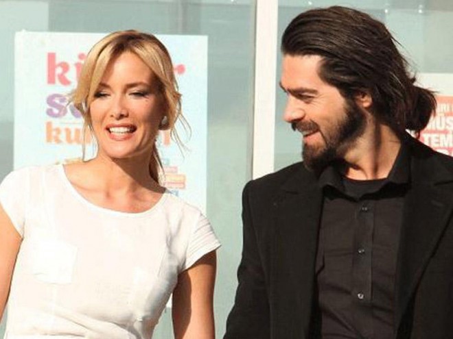 Qamze Özçelik və Uğur Pektaş avqustda nikah masasına oturacaqlar