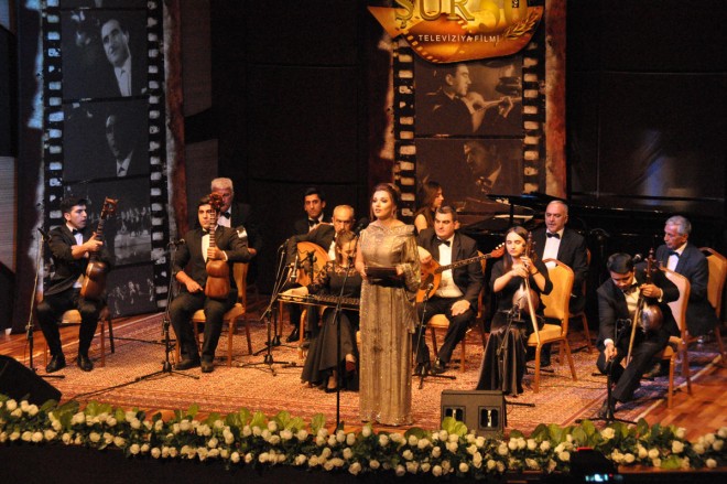 “Şur” filminin 50 illik yubileyinə həsr olunmuş bədii-musiqili gecə keçirilib - fotolar