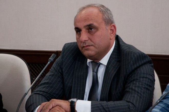 “Konsert vermək istəyirəm, amma nəsə mane olur”