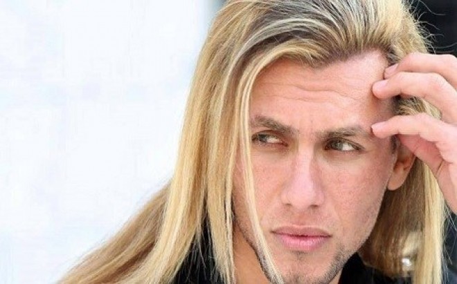 Bağdadlı model&nbsp;Karar Nuşini&nbsp;bıçaqlayaraq öldürdülər