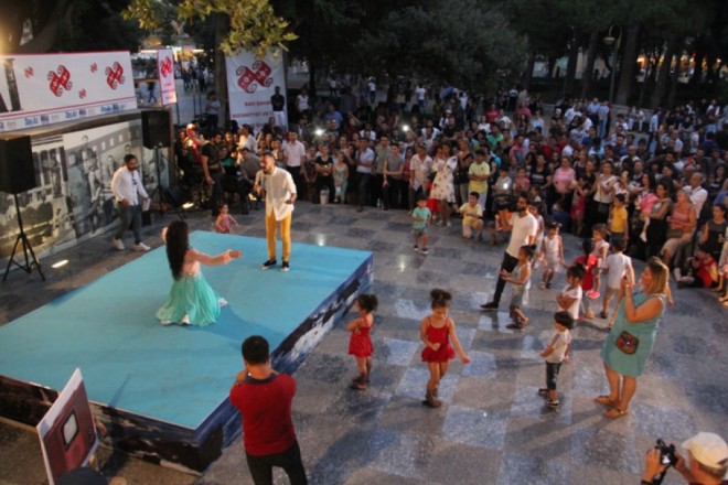 “Retro Bakı” konsertləri maraqlı anlar yaşadıb