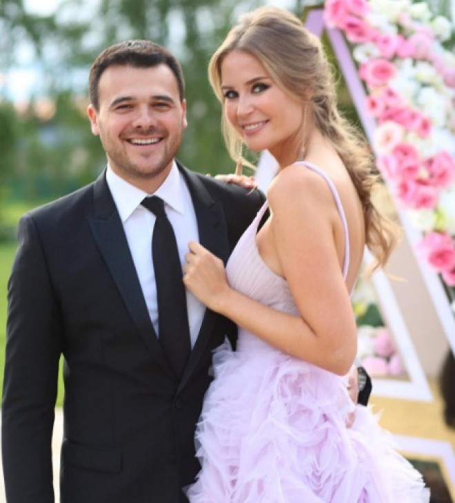 Emindən sevgilisinə: “Hər günümü özəl etdiyin üçün...” – fotolar