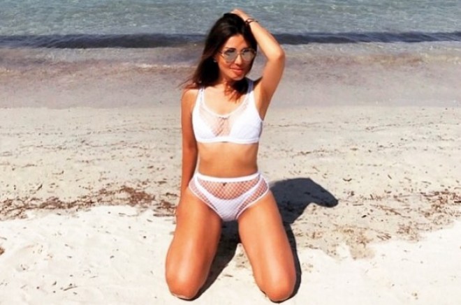 Validənin seksual fotosu