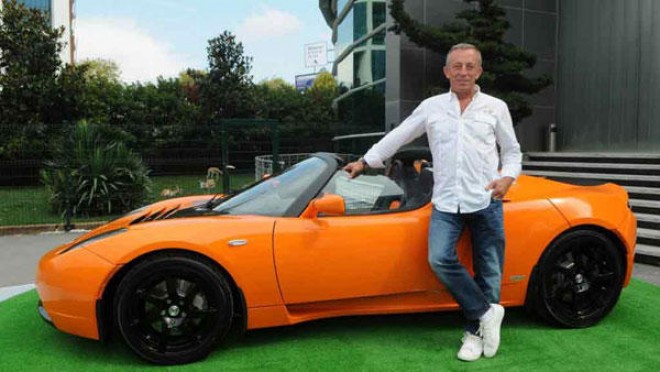 Dolu Ali Ağaoğlunun avtomobillərinə 700 minlik ziyan vurdu