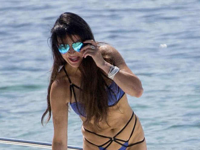 47 yaşlı teleaparıcının artıq çəkiləri diqqət çəkdi - fotolar