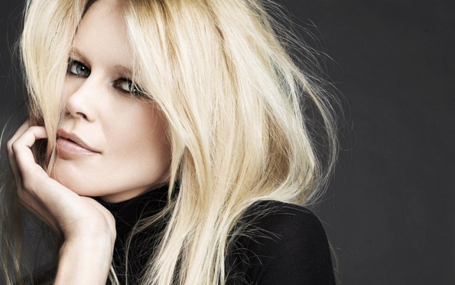 Supermodelin 460 manatlıq bikinisi - foto