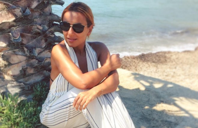 Tünzalənin dokelteli libası