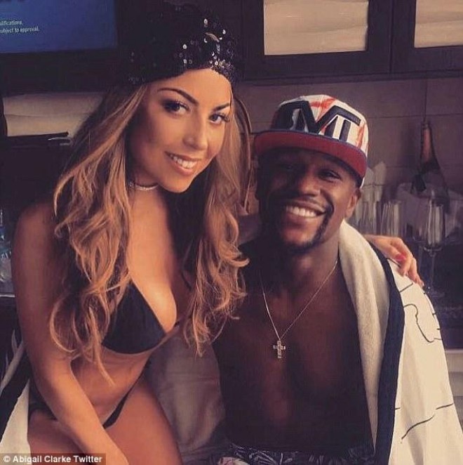 O da dünya çempionu ilə sevgilidir - fotolar