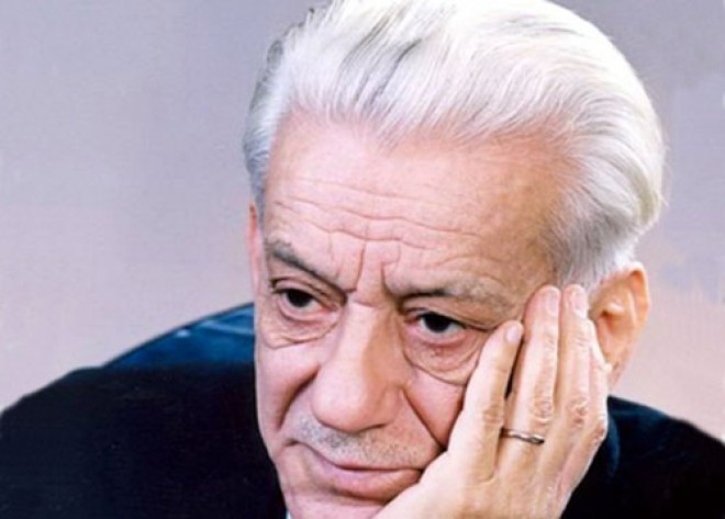 Xalq şairi Bəxtiyar Vahabzadənin anadan olmasından 92 il ötür