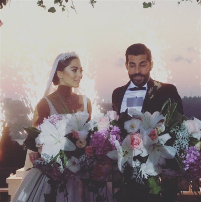 Merve Sevi evləndi