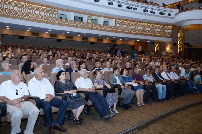 Milli Kino Günü münasibətilə Bakıda təntənəli mərasim keçirilib - fotolar