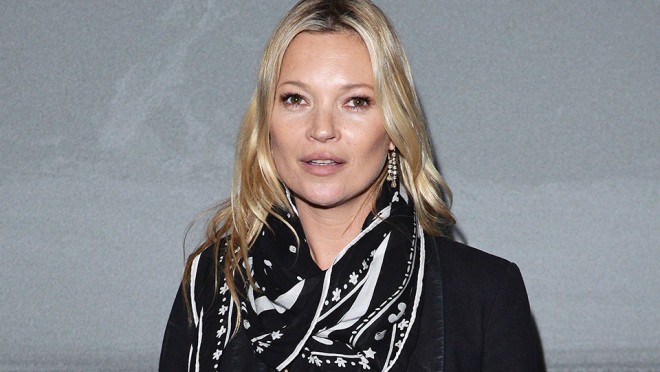 Keyt Moss sevgilisi ilə istirahətdə - fotolar