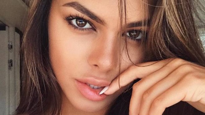 “Playboy”un ulduzundan seksual fotolar