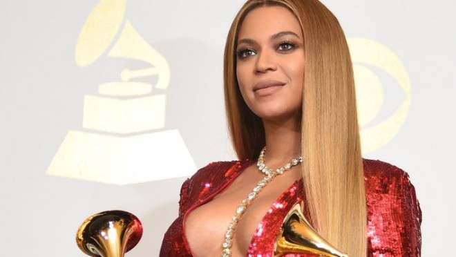 Beyons “Ceyms bond” filminin soundtrekini səsləndirəcək?