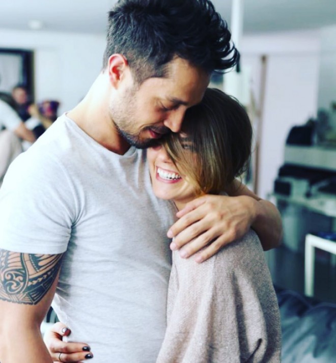 Aslıdan Murata sevgi etirafı: “Sən mənim gülüşümsən”