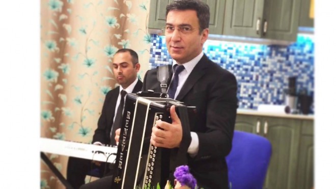 Ənvər Sadıqovun konsertinə sayılı günlər qaldı - foto