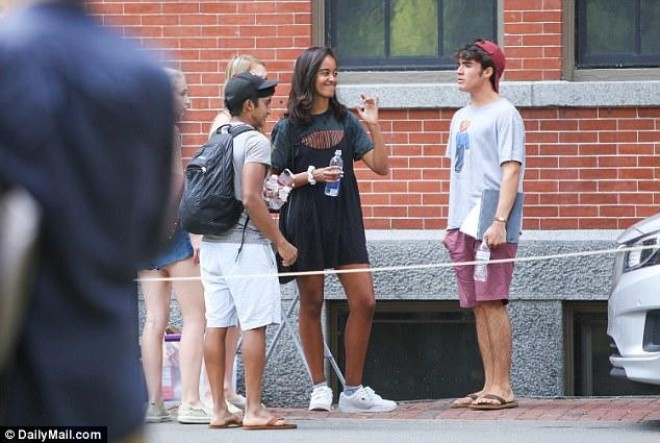 Barak Obamanın qızı Harvardda təhsilə başladı - fotolar