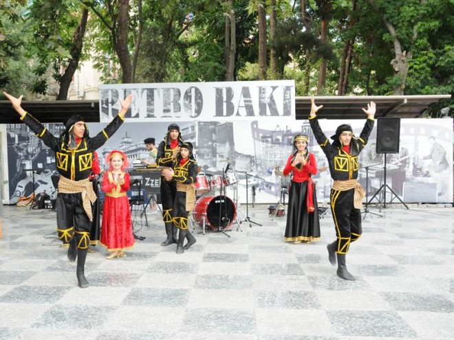 Niyam Salami “Retro Bakı”da - video