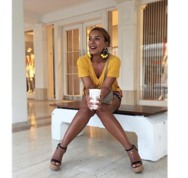 Tünzalə Ağayevadan etiraf: “Səninlə olanda ağlıma dəlicəsinə fikirlər gəlir”