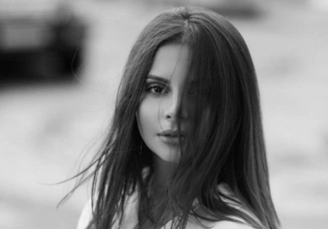  Aynişan: “Sevilmədiyini özünə etiraf etmək çətindir"