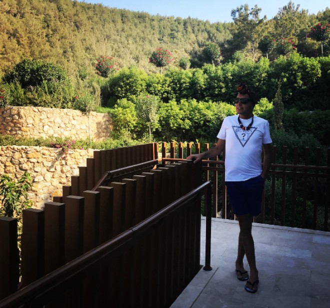 Samiraldo başındakı çalma ilə dənizə girdi - video&nbsp;