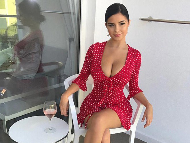 Demi Rouz: “Çəkim 37 kiloqrama düşmüşdü”