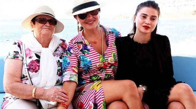 Hadisəyə anasından qadağa