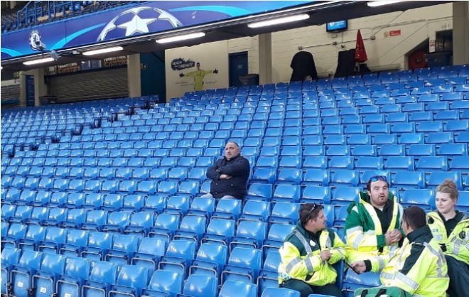 Bəhram Bağırzadə "Çelsi"nin stadionunda - fotolar