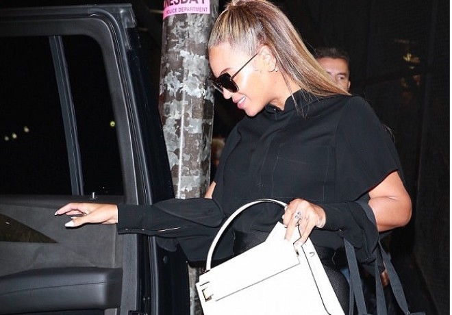 Beyons “Aladdin on Broadway” cizgi filmini izlədi - foto