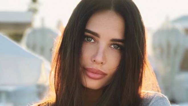 Timatinin model sevgilisi gəlinlik geyindi - fotolar