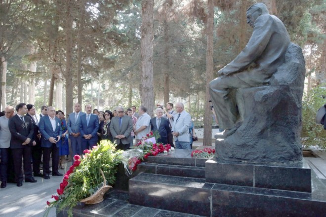 Üzeyir Hacıbəylinin xatirəsi anılıb