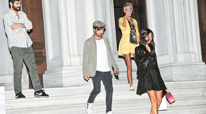 Yalından evlilik açıqlaması