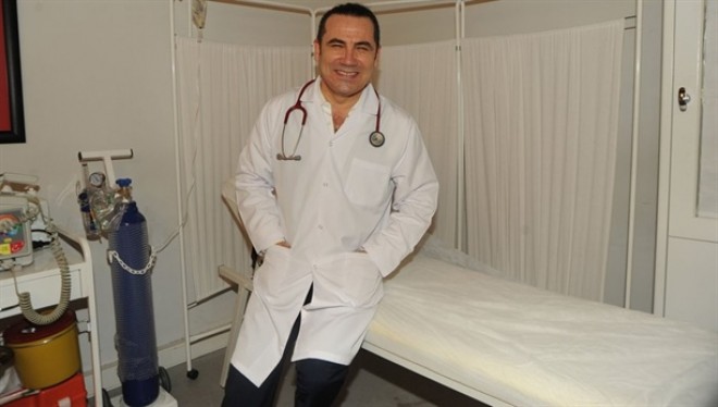 Fərhad Göçer həkim oldu