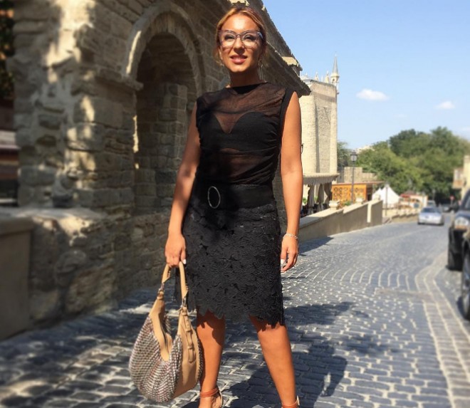 Tünzalə Ağayeva transparan köynəkdə - foto