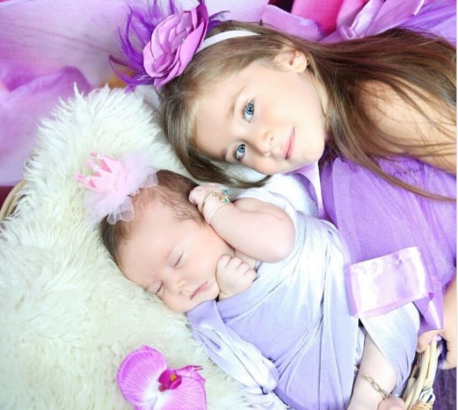 Emilin qızlarının yeni fotosessiyası