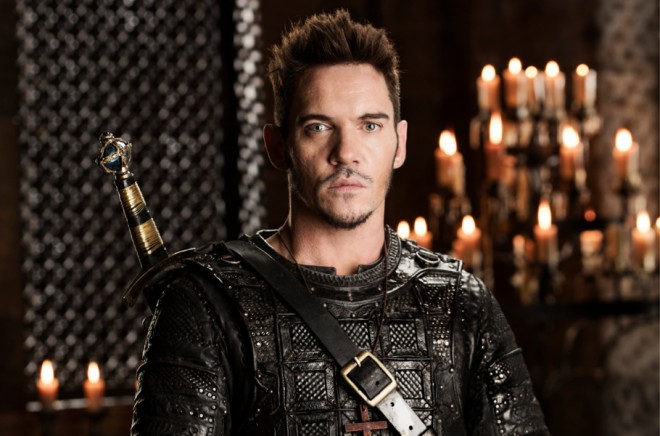 Conatan Riz Mayers yenidən içkiyə qurşanıb