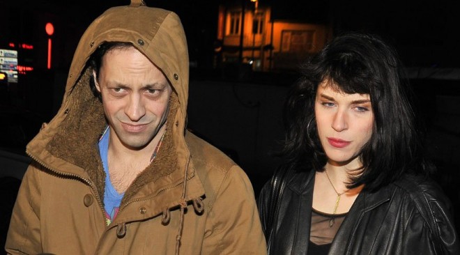 Məşhur cütlük küçədə dalaşdı