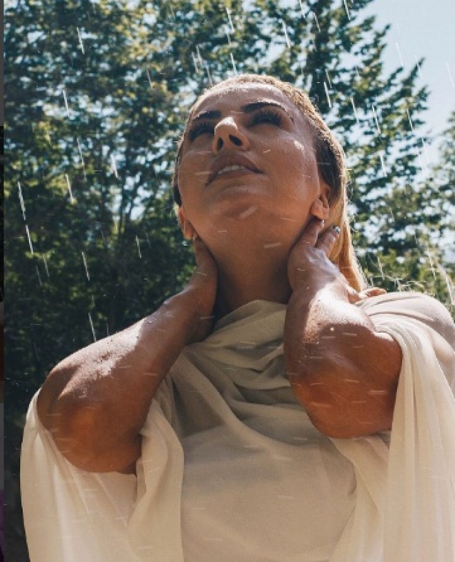 Aşıq Samirə: “Məni sənə bağlayan...”