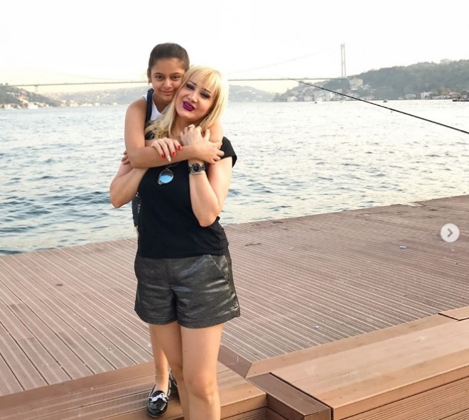 İstanbulda olan xalq artistindən yeni fotolar