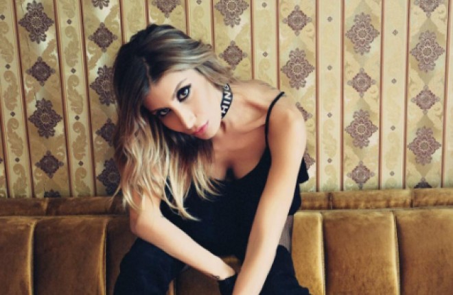 İrem Derici: “Xəstəxanada yerlərdə sürünürəm”