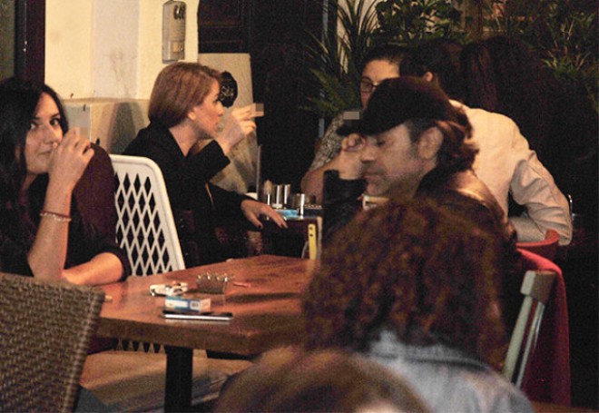 “Eşkıya Dünyaya Hükümdar Olmaz”ın aktyoru sevgilisi ilə - fotolar